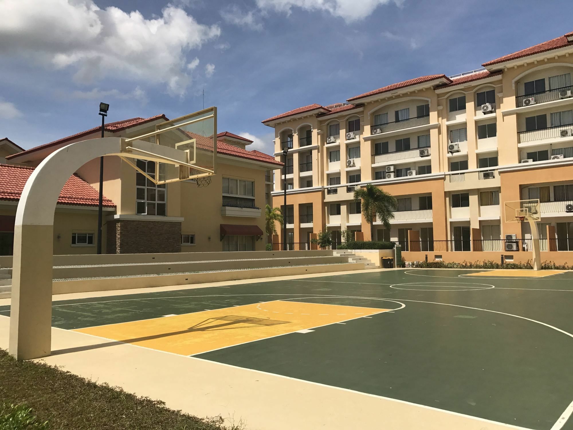 San Remo Oasis Serviced Apartments Cebu Dış mekan fotoğraf