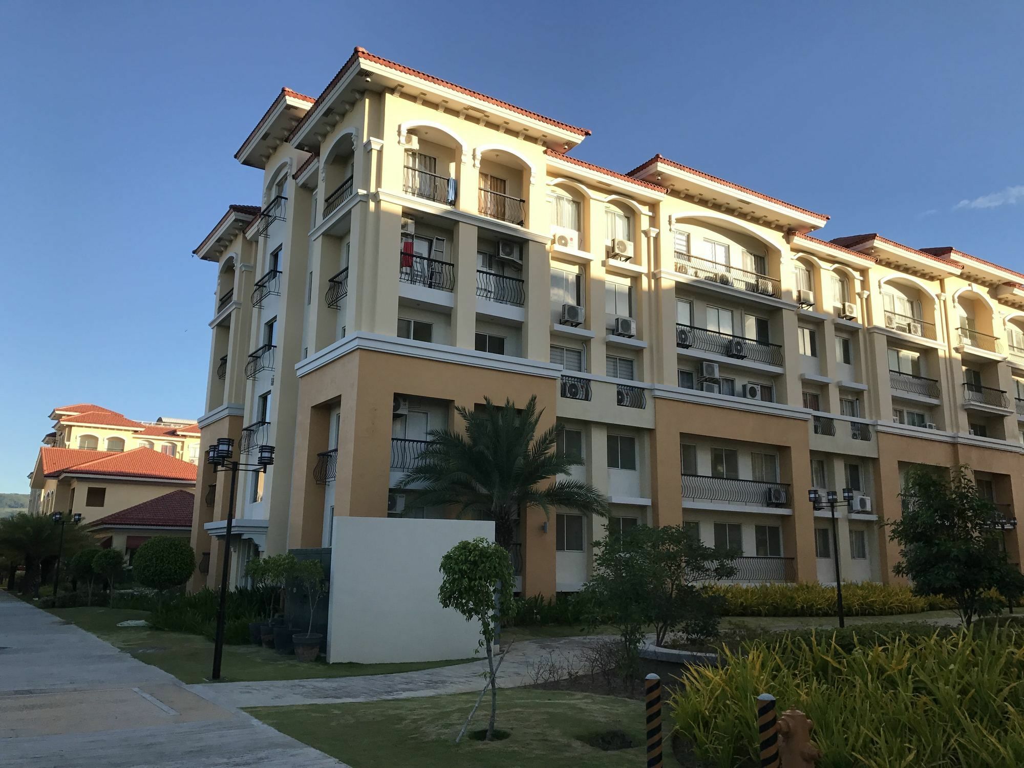 San Remo Oasis Serviced Apartments Cebu Dış mekan fotoğraf